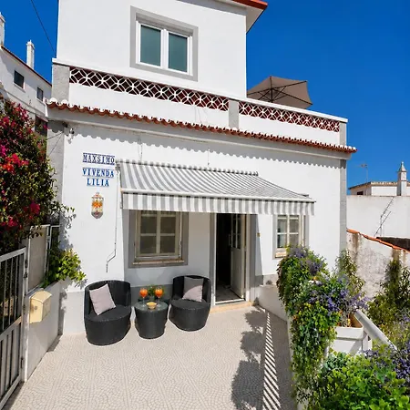 Casa Tradicional- 3 Quartos-150m No Coracao Da Velha Дом отдыха *
