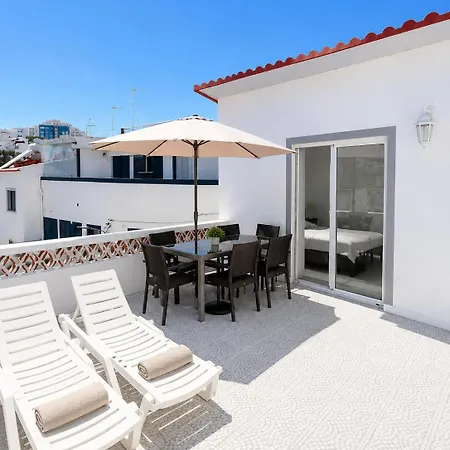 Дом отдыха Casa Tradicional- 3 Quartos-150m No Coracao Da Velha